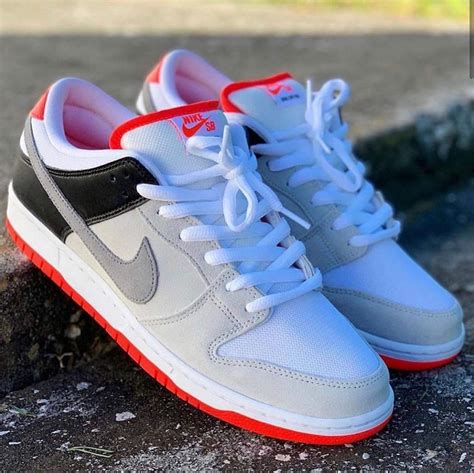 Nike low top dunks